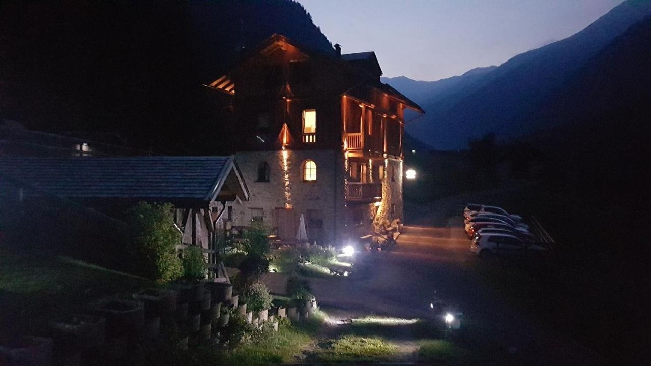 HOTEL Chalet Val Di Rabbi Exterior foto